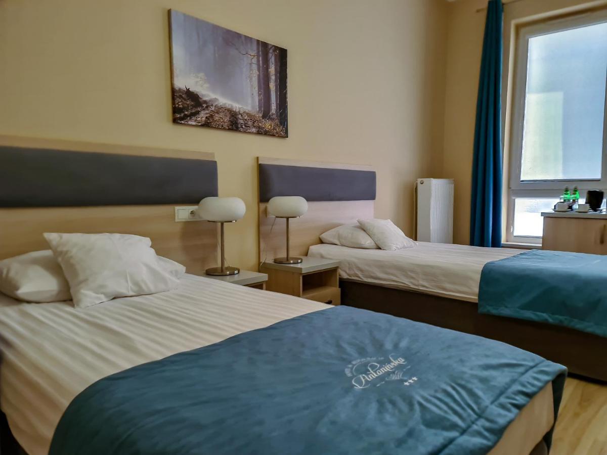 Antoninska Hotel & Apartamenty Лешно Экстерьер фото