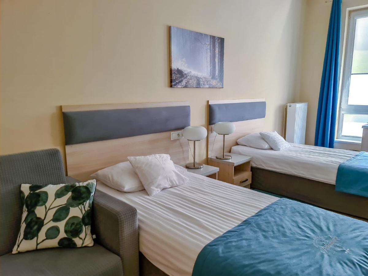 Antoninska Hotel & Apartamenty Лешно Экстерьер фото