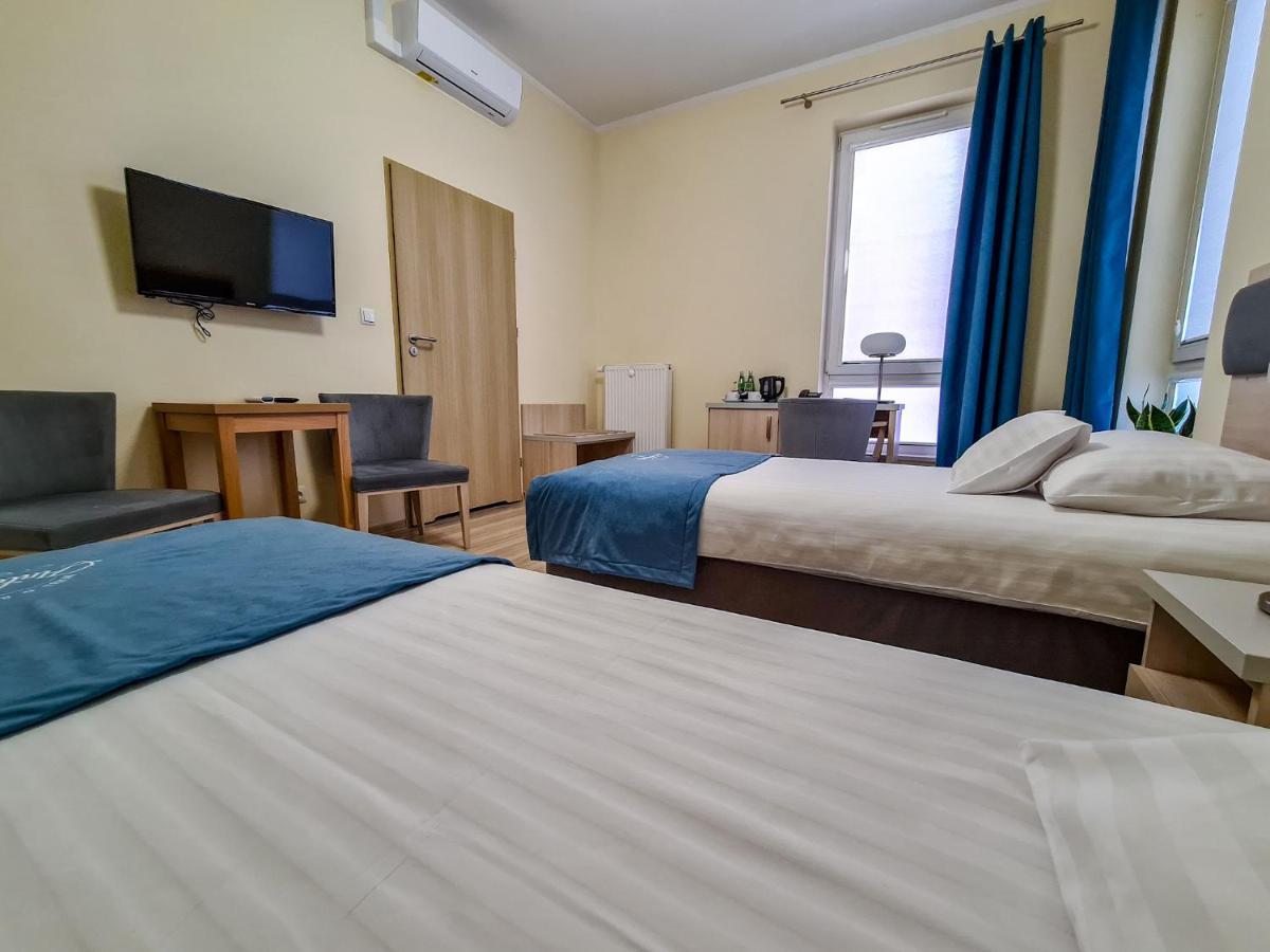 Antoninska Hotel & Apartamenty Лешно Экстерьер фото