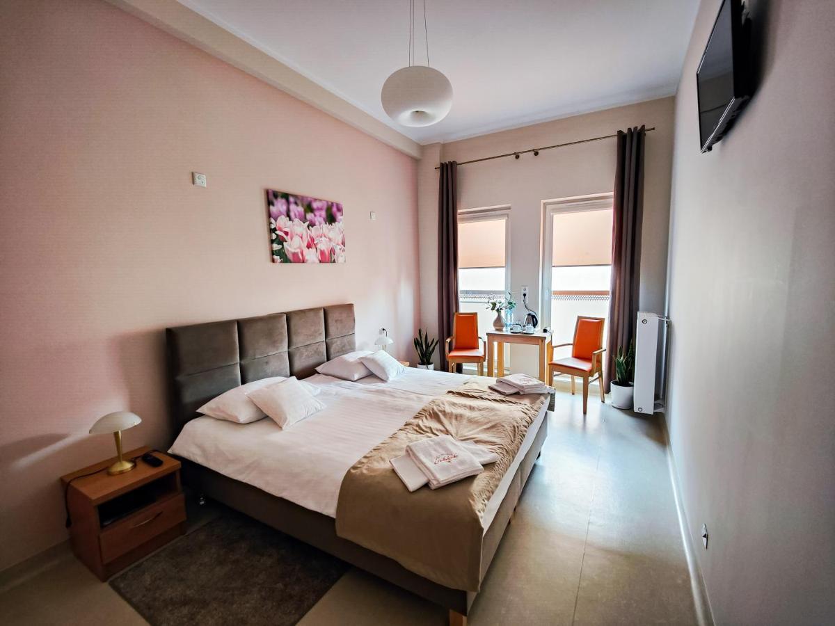 Antoninska Hotel & Apartamenty Лешно Экстерьер фото